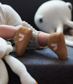 Kinder VEJA BABY SUEDE DESERT PETALE