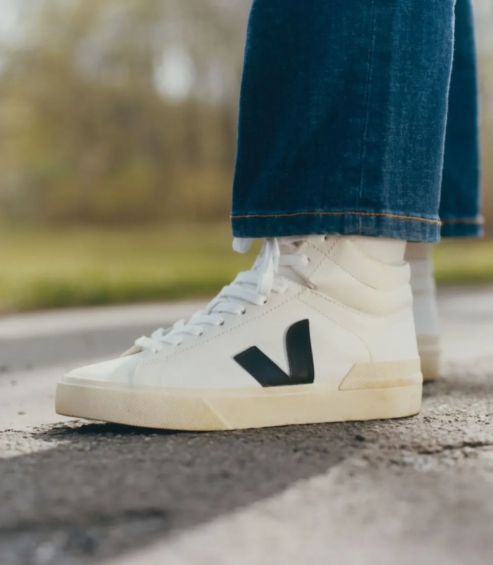 Damen VEJA MINOTAUR LEATHER WHITE BLACK BUTTER