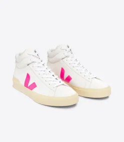 VEJA MINOTAUR LEATHER WHITE SARI BUTTER
