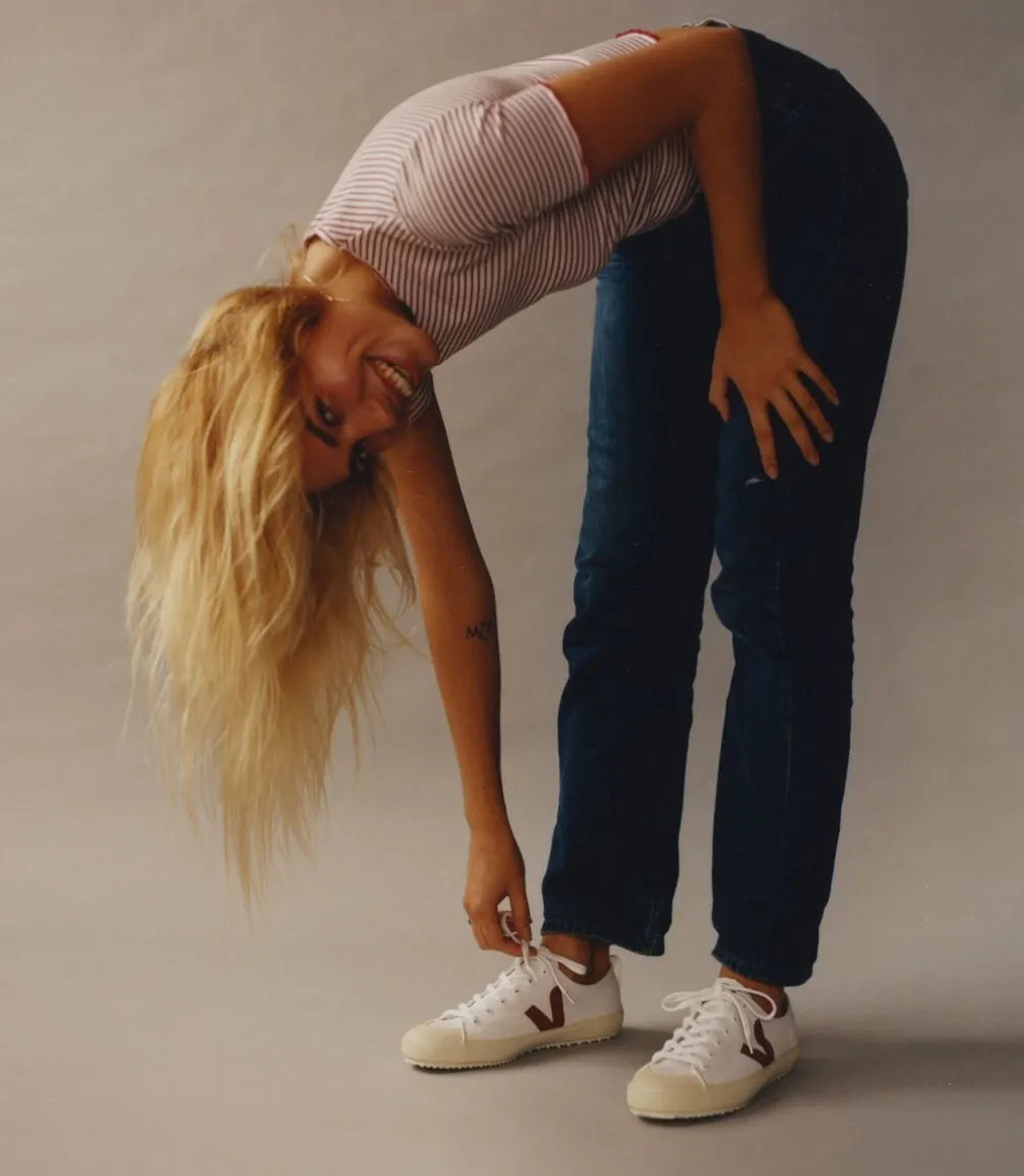 VEJA NOVA CANVAS WHITE MARSALA