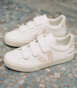 VEJA RECIFE LEATHER WHITE SABLE