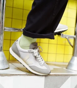 Damen VEJA RIO BRANCO ALVEOMESH LIGHT GREY PIERRE