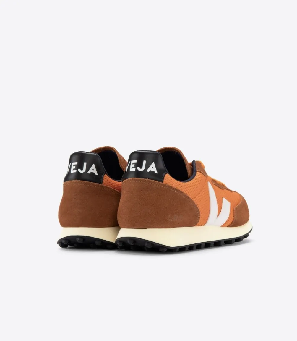 VEJA RIO BRANCO ALVEOMESH PUMPKIN WHITE