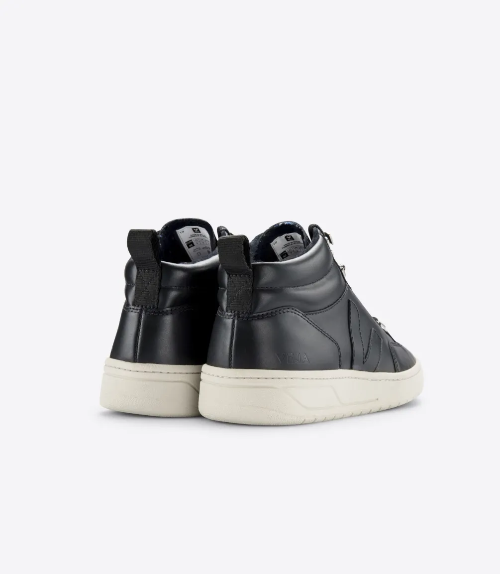 VEJA RORAIMA LEATHER BLACK PIERRE SOLE
