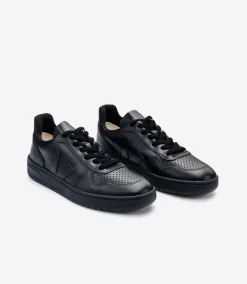 VEJA V-10 CWL ALL BLACK