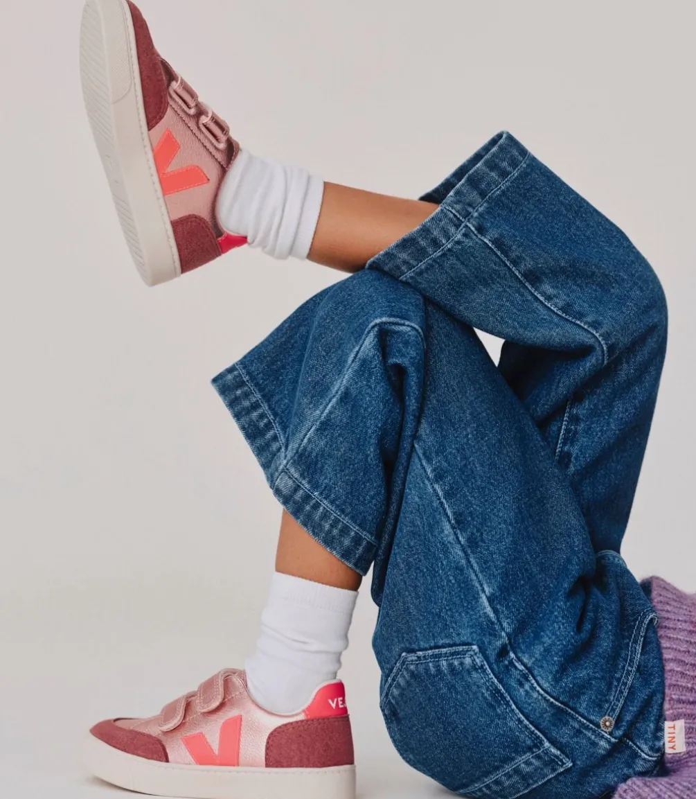 Kinder VEJA V-12 LEATHER NACRE ROSE FLUO