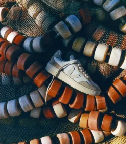 Damen VEJA V-90 LEATHER WHITE PIERRE ALMOND