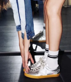 Damen VEJA VOLLEY LEATHER X NK STORE SILVER WHITE